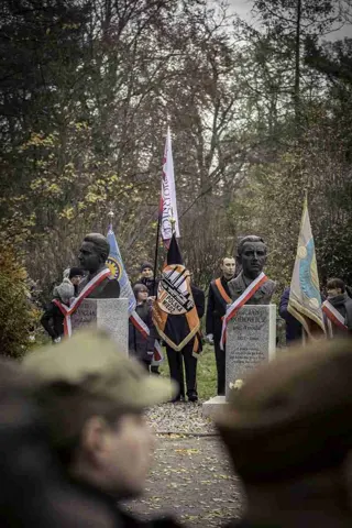 18.11.2017 Głogów wita Bohaterów. Część II odsłonięcie popiersi „Wyklętych” — zdjęcie 72