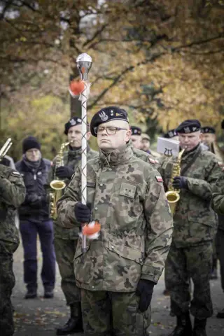 18.11.2017 Głogów wita Bohaterów. Część II odsłonięcie popiersi „Wyklętych” — zdjęcie 77