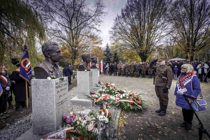 18.11.2017 Głogów wita Bohaterów. Część II odsłonięcie popiersi „Wyklętych” — zdjęcie 9