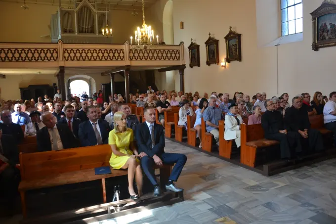 12-08-2018 Niegosławice. Uroczystości odsłonięcia pamiątkowej tablicy! — zdjęcie 12