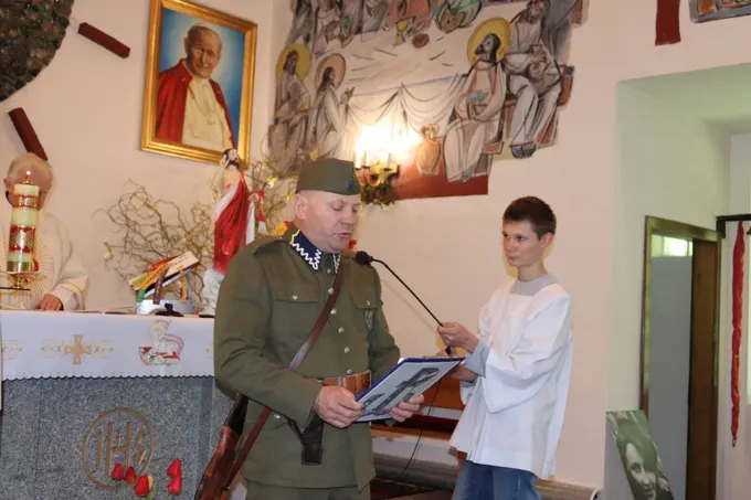 22.04.2018 Ryczeń. Msza Święta za Żołnierzy Wyklętych — zdjęcie 2