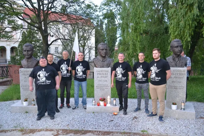 25-05-2018 Spotkanie przy popiersiu Rotmistrza — zdjęcie 4