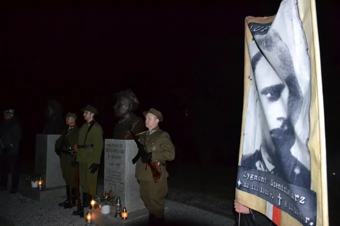08.02.2018. W hołdzie dowódcy 5 Wileńskiej Brygady Armii Krajowej Mjr Zygmuntowi Szendzielarzowi ps. Łupaszka — zdjęcie 10