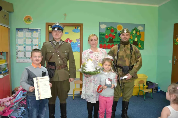 O Niepodległej, czyli Patriotyczny Głogów na "żywych lekcjach historii" — zdjęcie 24