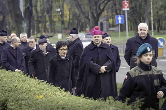 18.11.2017 Głogów wita Bohaterów. Część II odsłonięcie popiersi „Wyklętych” — zdjęcie 20