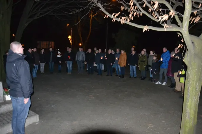 27.12.2017  W hołdzie bohaterom Powstania Wielkopolskiego! Głogów Pamiętał! — zdjęcie 4