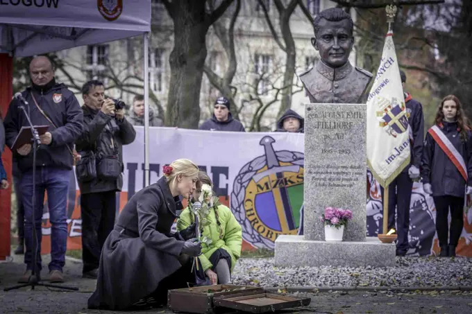 18.11.2017 Głogów wita Bohaterów. Część II odsłonięcie popiersi „Wyklętych” — zdjęcie 99