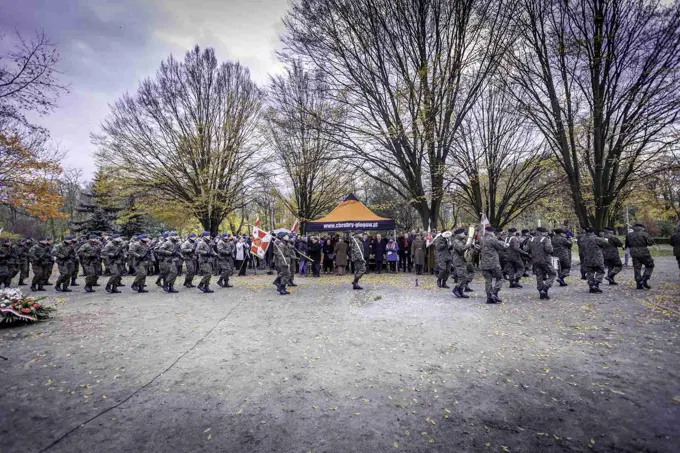 18.11.2017 Głogów wita Bohaterów. Część II odsłonięcie popiersi „Wyklętych” — zdjęcie 62
