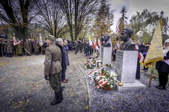 18.11.2017 Głogów wita Bohaterów. Część II odsłonięcie popiersi „Wyklętych” — zdjęcie 127