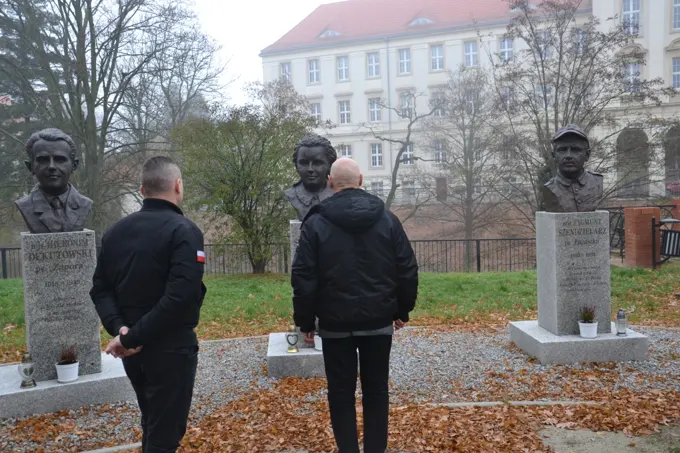 24.11.2018 "Rok 1945. Wyzwolenie czy kolejna okupacja?", czyli Leszek Żebrowski w Głogowie — zdjęcie 3