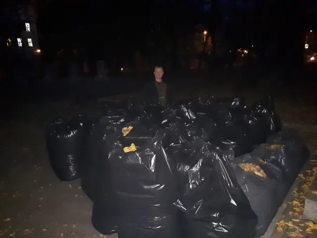 06-07.11.2018 sprzątanie Alei Pamięci! — zdjęcie 6
