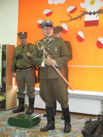 O Niepodległej, czyli Patriotyczny Głogów na "żywych lekcjach historii" — zdjęcie 14