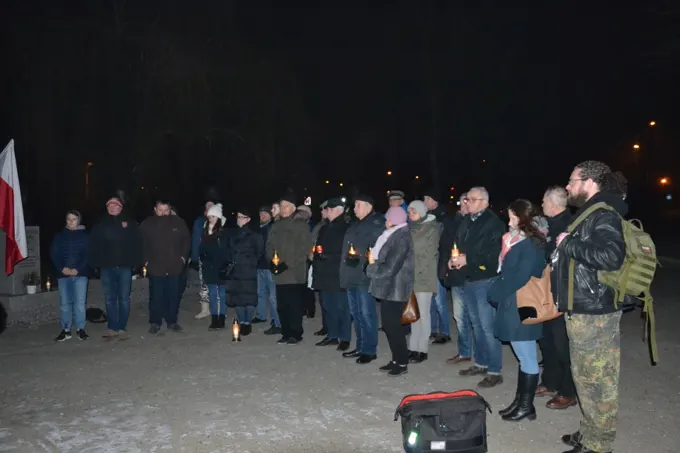 08.02.2018. W hołdzie dowódcy 5 Wileńskiej Brygady Armii Krajowej Mjr Zygmuntowi Szendzielarzowi ps. Łupaszka — zdjęcie 11