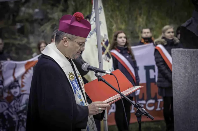 18.11.2017 Głogów wita Bohaterów. Część II odsłonięcie popiersi „Wyklętych” — zdjęcie 96