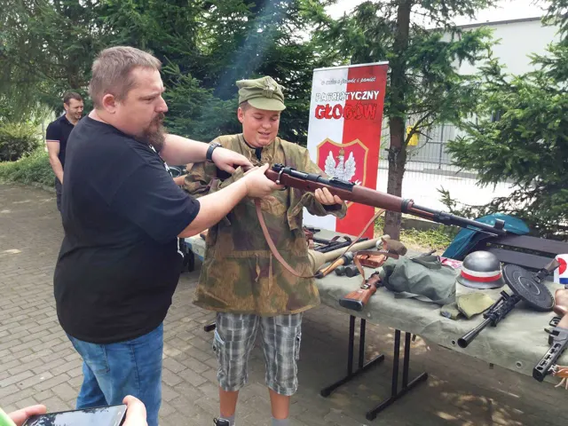 Patriotycznie na Festynie „Polskiej Miedzi” 26.08.2017 — zdjęcie 22