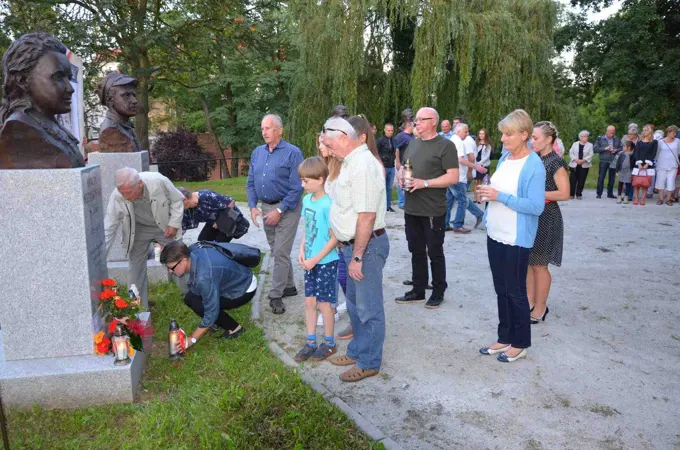 "Zachowali się jak trzeba" czyli... głogowskie uroczystości w hołdzie Ince i Zagończykowi. — zdjęcie 9