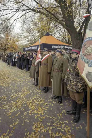 18.11.2017 Głogów wita Bohaterów. Część II odsłonięcie popiersi „Wyklętych” — zdjęcie 97