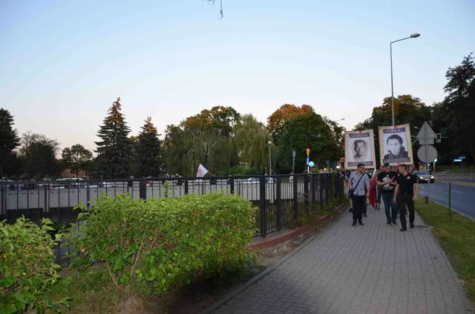 "Zachowali się jak trzeba" czyli... głogowskie uroczystości w hołdzie Ince i Zagończykowi. — zdjęcie 19
