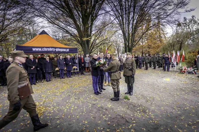 18.11.2017 Głogów wita Bohaterów. Część II odsłonięcie popiersi „Wyklętych” — zdjęcie 133