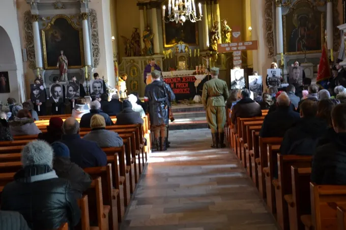 25.02.2018 Msze za Wyklętych-Niezłomnych — zdjęcie 4