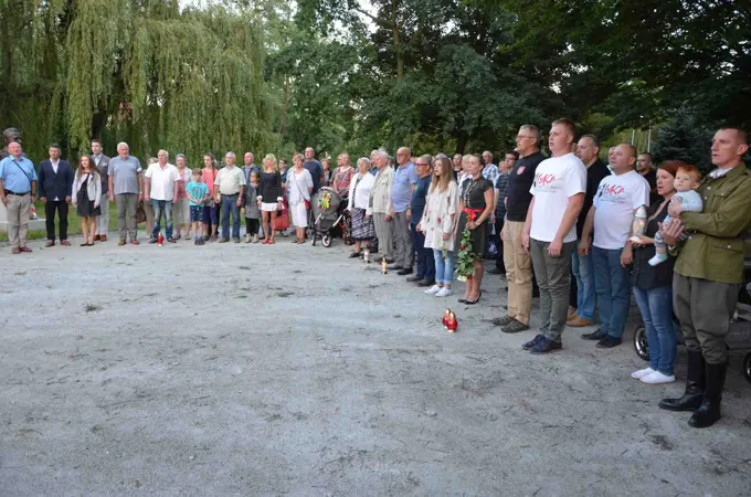 "Zachowali się jak trzeba" czyli... głogowskie uroczystości w hołdzie Ince i Zagończykowi. — zdjęcie 12