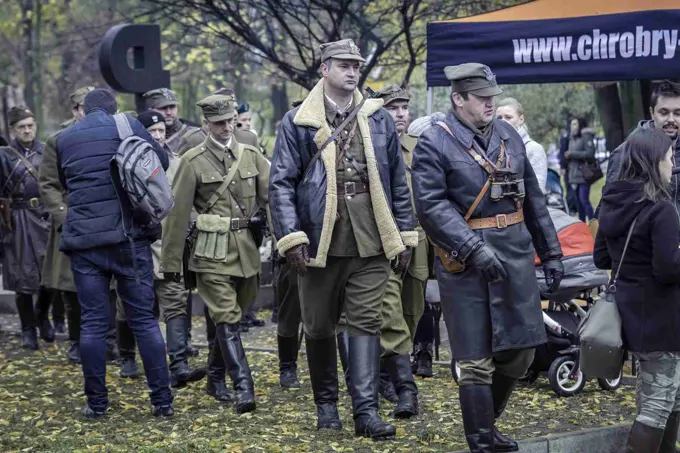 18.11.2017 Głogów wita Bohaterów. Część II odsłonięcie popiersi „Wyklętych” — zdjęcie 25