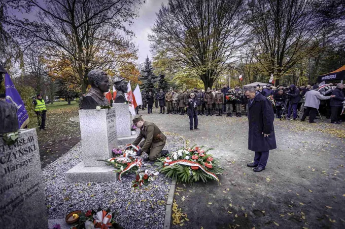 18.11.2017 Głogów wita Bohaterów. Część II odsłonięcie popiersi „Wyklętych” — zdjęcie 111