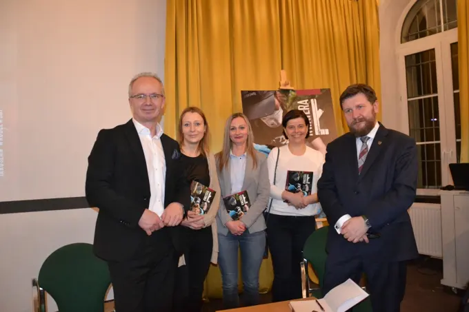 18.03.2018 Warszawa - Kwatera Ł. - Wolność jest Kuloodporna. — zdjęcie 28