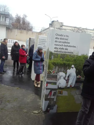 Seminarium terenowe „Kwatera Ł. Panteon narodowy pod cmentarnym murem” – Warszawa, 02-12-2017 — zdjęcie 6