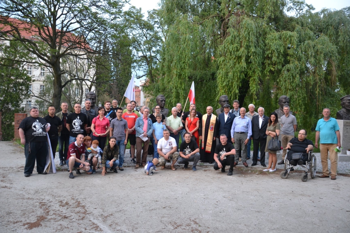 25-05-2018 Spotkanie przy popiersiu Rotmistrza