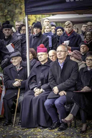 18.11.2017 Głogów wita Bohaterów. Część II odsłonięcie popiersi „Wyklętych” — zdjęcie 47