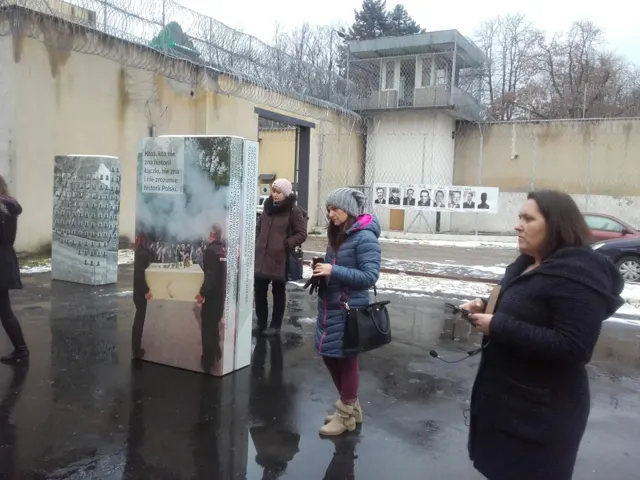 Seminarium terenowe „Kwatera Ł. Panteon narodowy pod cmentarnym murem” – Warszawa, 02-12-2017 — zdjęcie 14