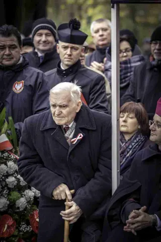 18.11.2017 Głogów wita Bohaterów. Część II odsłonięcie popiersi „Wyklętych” — zdjęcie 51
