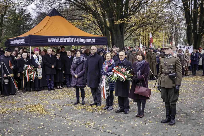 18.11.2017 Głogów wita Bohaterów. Część II odsłonięcie popiersi „Wyklętych” — zdjęcie 81