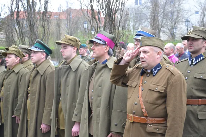 13.04.2018 I Głogowski Marsz Katyński — zdjęcie 35