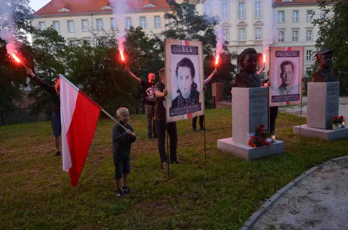 "Zachowali się jak trzeba" czyli... głogowskie uroczystości w hołdzie Ince i Zagończykowi. — zdjęcie 14