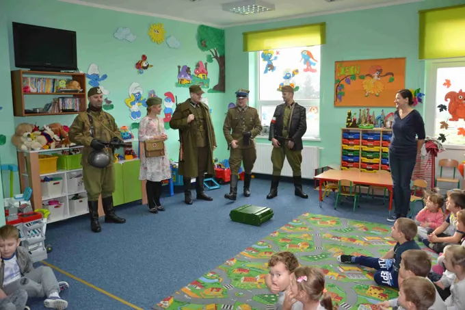 O Niepodległej, czyli Patriotyczny Głogów na "żywych lekcjach historii" — zdjęcie 27