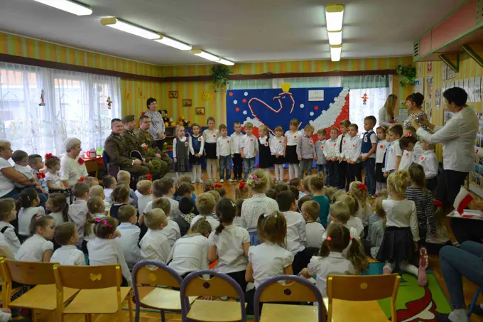 O Niepodległej, czyli Patriotyczny Głogów na "żywych lekcjach historii" — zdjęcie 6