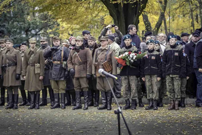 18.11.2017 Głogów wita Bohaterów. Część II odsłonięcie popiersi „Wyklętych” — zdjęcie 31