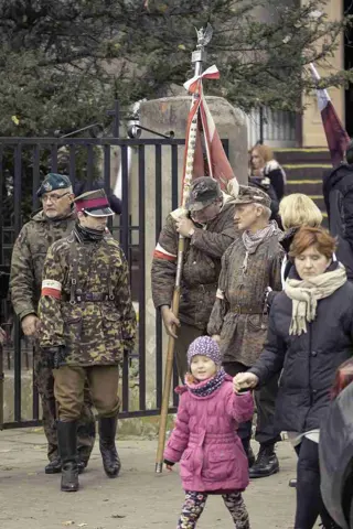 18.11.2017 Głogów wita Bohaterów. Część II odsłonięcie popiersi „Wyklętych” — zdjęcie 13