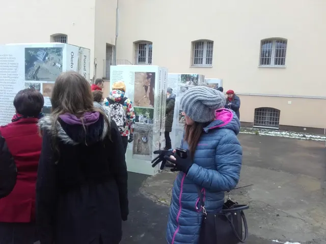 Seminarium terenowe „Kwatera Ł. Panteon narodowy pod cmentarnym murem” – Warszawa, 02-12-2017 — zdjęcie 8