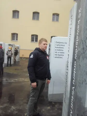 Seminarium terenowe „Kwatera Ł. Panteon narodowy pod cmentarnym murem” – Warszawa, 02-12-2017 — zdjęcie 17