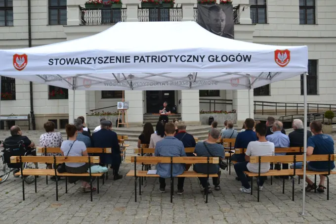 25-05-2018 Głogowianie czytają Raporty Rotmistrza Pileckiego — zdjęcie 26