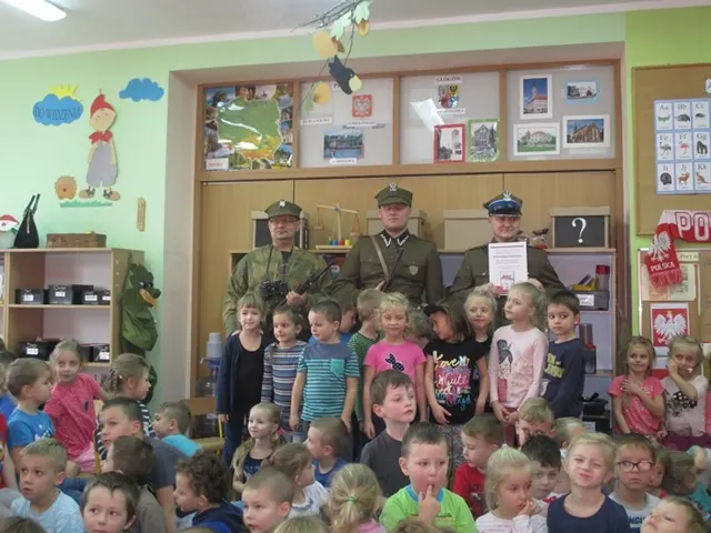 O Niepodległej, czyli Patriotyczny Głogów na "żywych lekcjach historii" — zdjęcie 13
