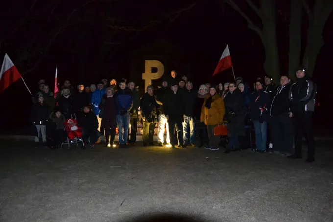 13.12.2017 Głogów w hołdzie ofiarom stanu wojennego. — zdjęcie 1