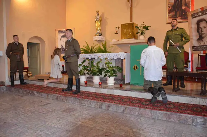 "Zachowali się jak trzeba" czyli... głogowskie uroczystości w hołdzie Ince i Zagończykowi. — zdjęcie 36