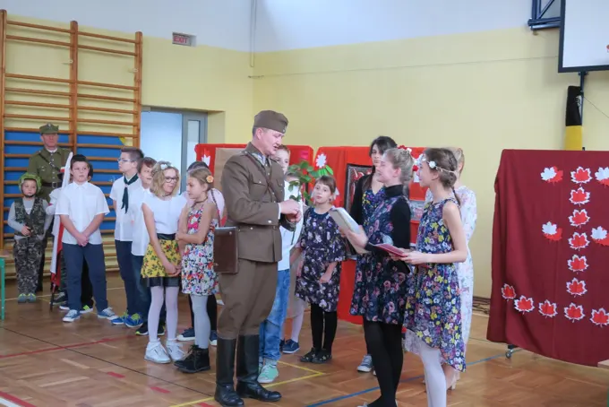 O Niepodległej, czyli Patriotyczny Głogów na "żywych lekcjach historii" — zdjęcie 18