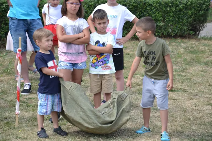 17.06.2018 r. Festyn charytatywny w Górze — zdjęcie 26