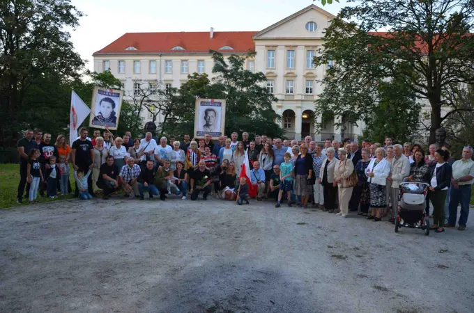 "Zachowali się jak trzeba" czyli... głogowskie uroczystości w hołdzie Ince i Zagończykowi. — zdjęcie 1