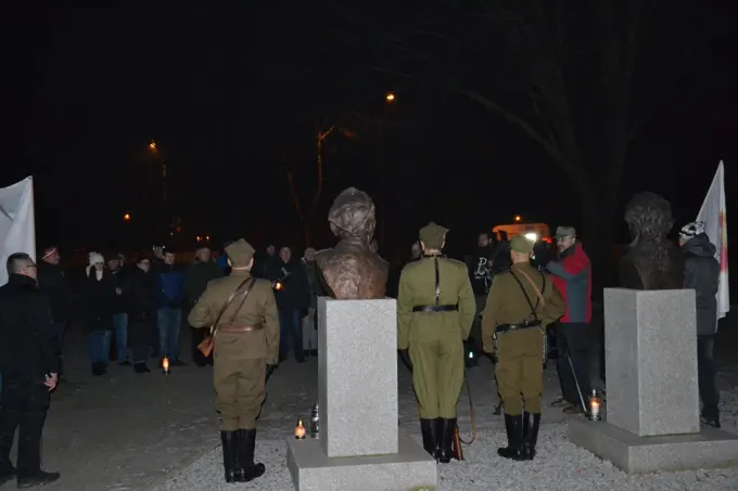 08.02.2018. W hołdzie dowódcy 5 Wileńskiej Brygady Armii Krajowej Mjr Zygmuntowi Szendzielarzowi ps. Łupaszka — zdjęcie 12